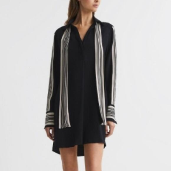 NWT Size 4 Reiss Navy and White Striped Mini Dress - Picture 2 of 10